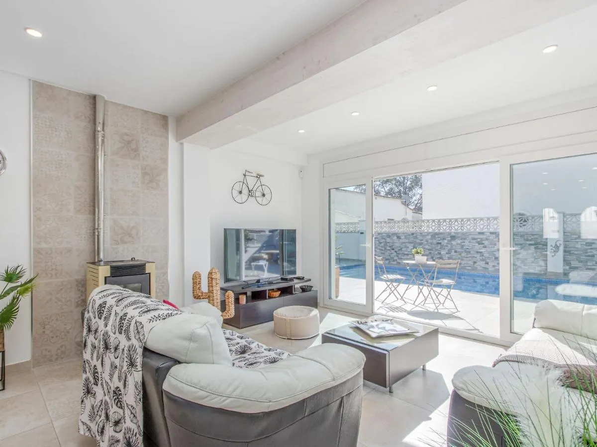 Holiday Home Casa Filisa By Interhome Empuriabrava